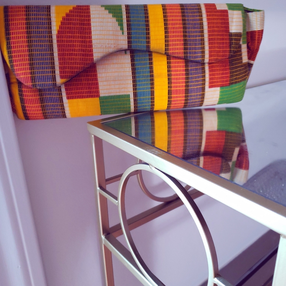 Multi-Color Clutch - Picture 5 of 5